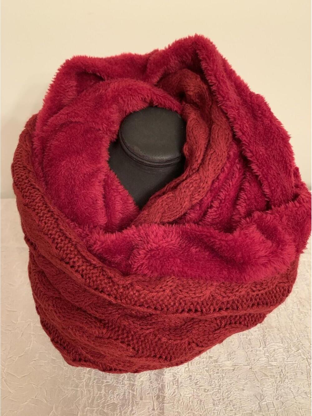 NEW Set of Infinity Scarf & Hat - Red Knit Cable Design Faux Fur lining